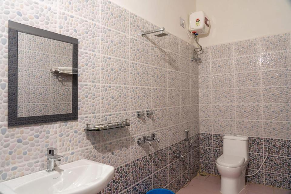 Отель Casa Residency Бхубанешвара Экстерьер фото
